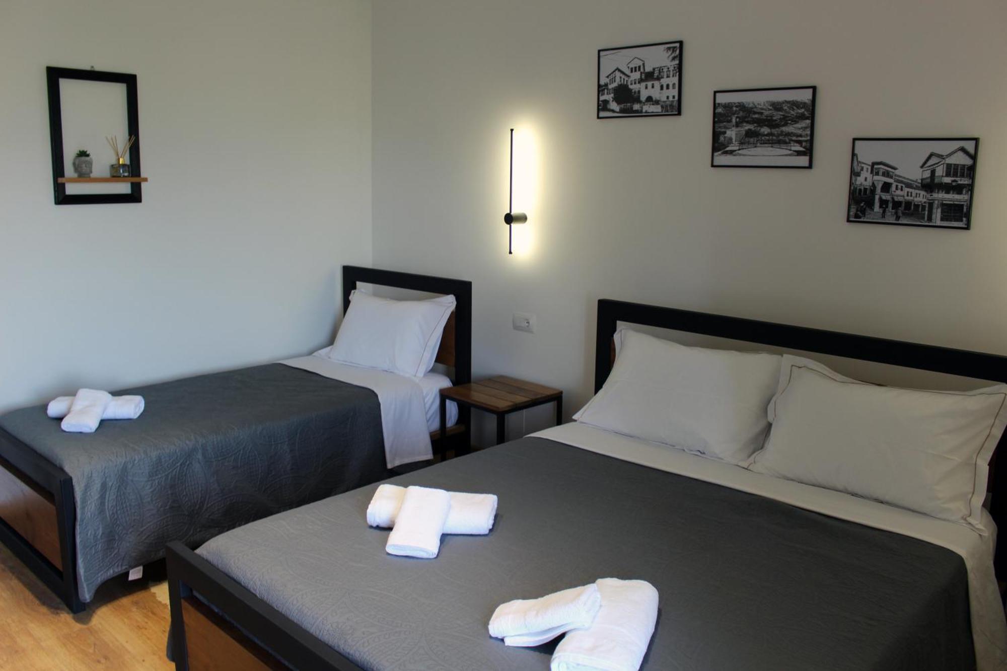 Guest House Amades Gjirokaster Exterior photo