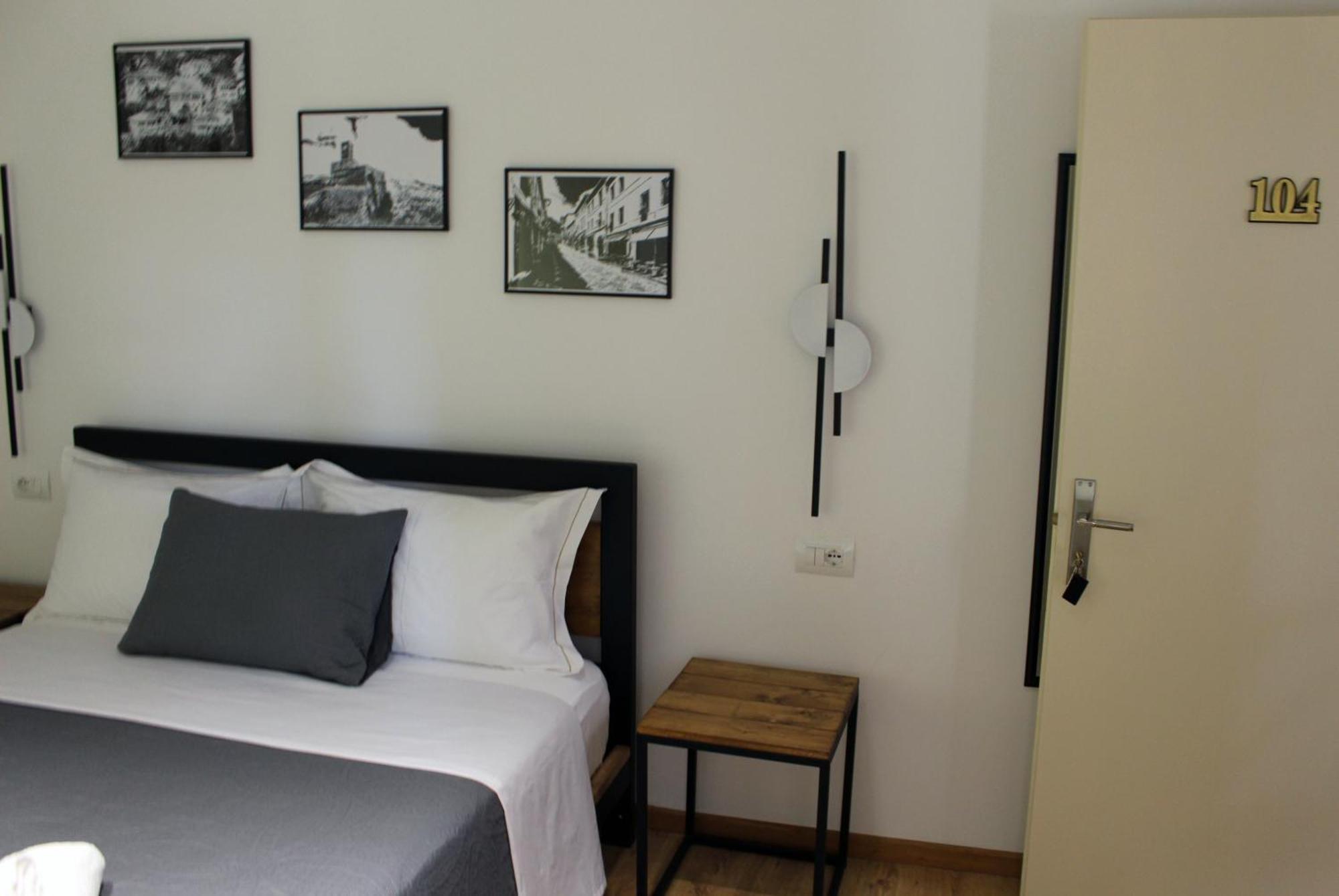 Guest House Amades Gjirokaster Exterior photo