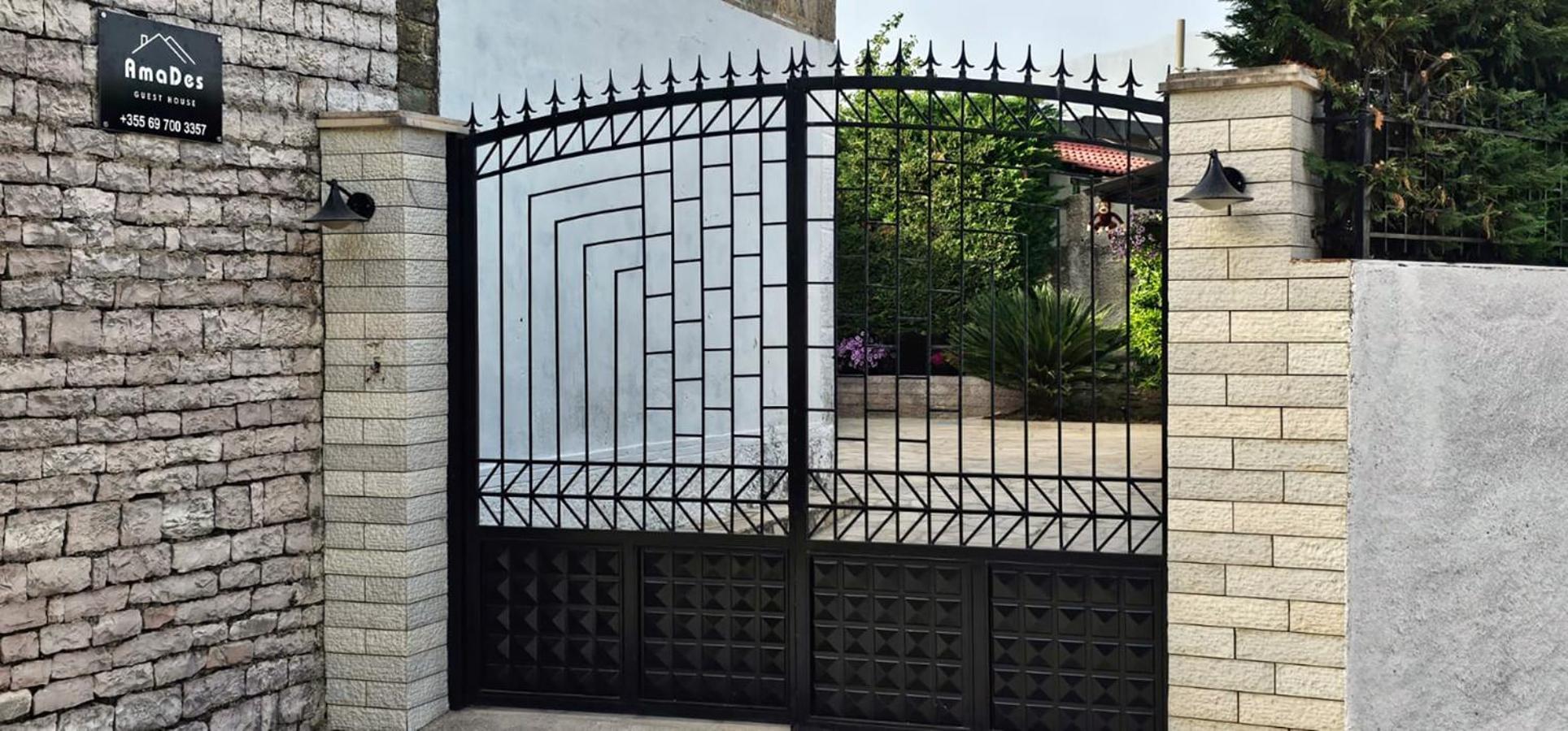 Guest House Amades Gjirokaster Exterior photo