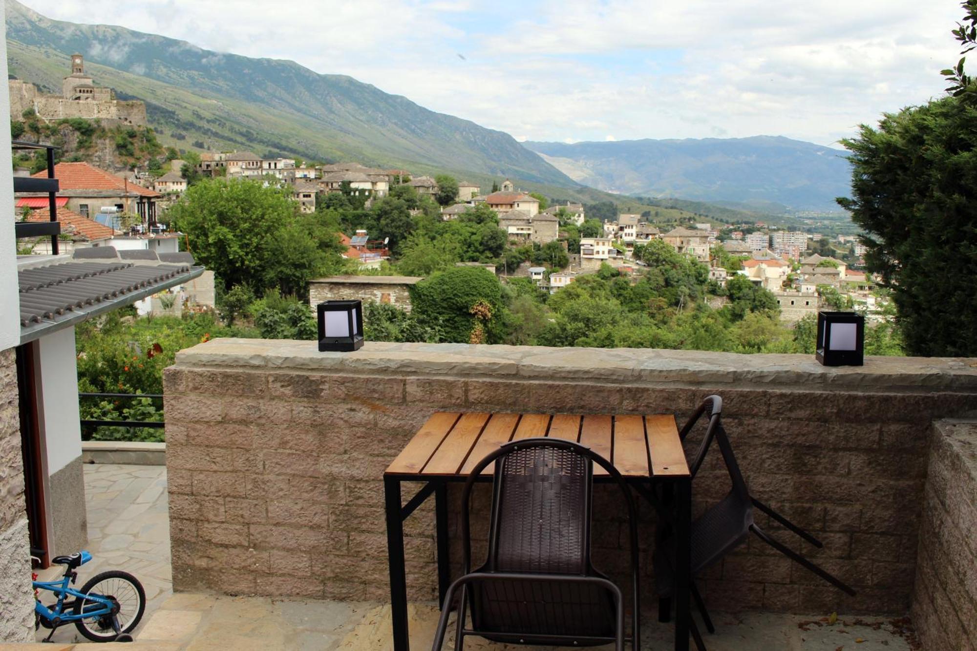 Guest House Amades Gjirokaster Exterior photo